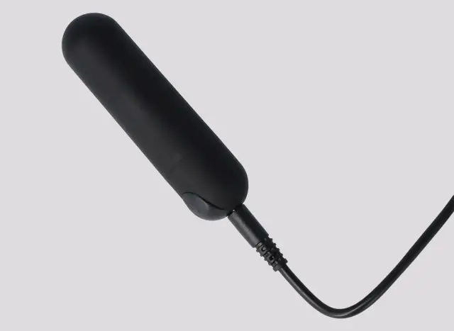 Imagen Bala vibradora recargable negra Essential  pulse Virgite 3