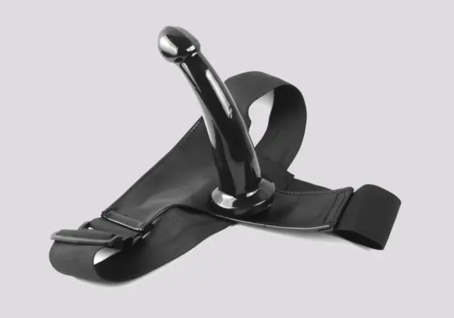 Imagen Arnes dildo  negro Magic 19 cm 2